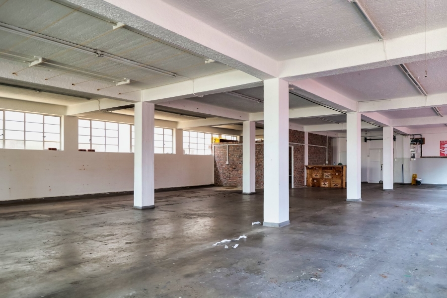 To Let  Bedroom Property for Rent in Woodstock Western Cape